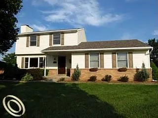 59615 Sterling Dr photo 1