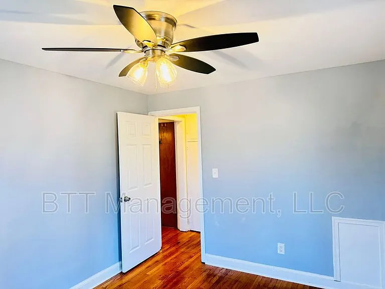 908 Hudson Ave #6 — Photo 27