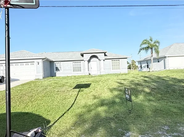 21 SW 24th Pl, Cape Coral, FL 33991