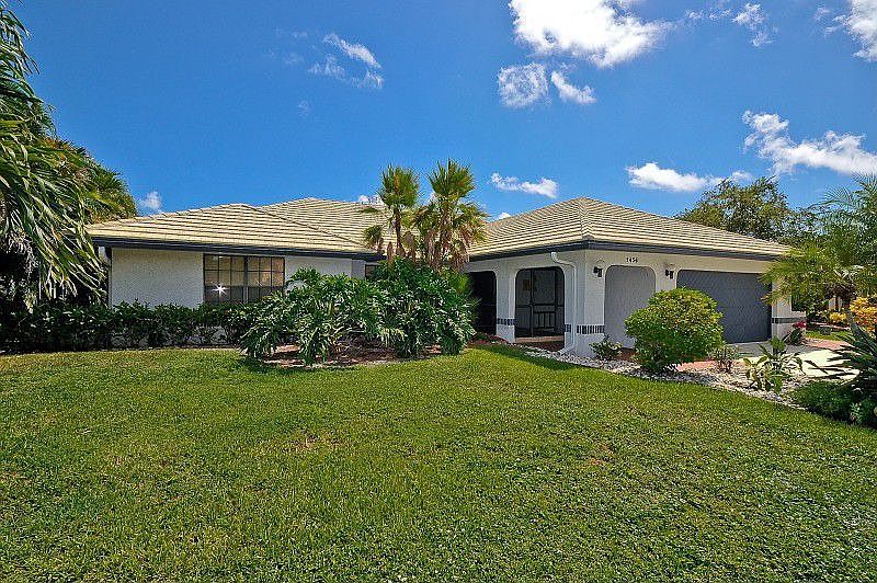 1st image of 2456 Cranbrook Dr
