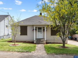 378 SW Oak St, Willamina, OR 97396