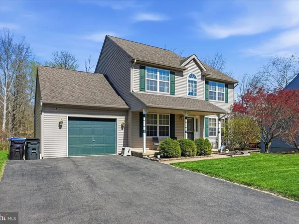 4305 Riders Ln, Upper Chichester, PA 19061