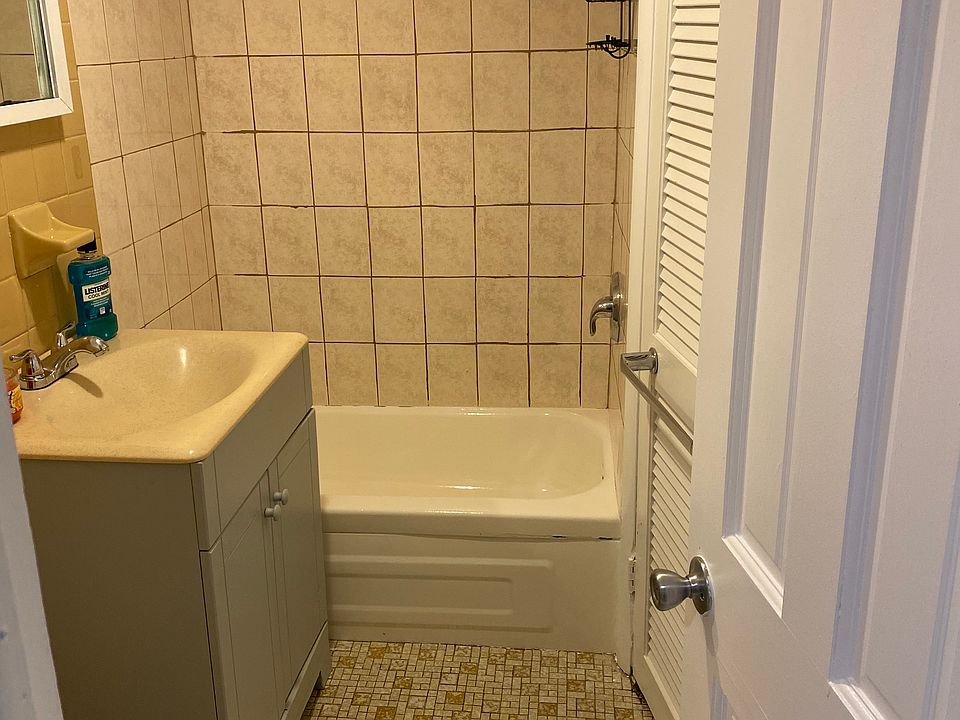 1st image of 1506 38th St