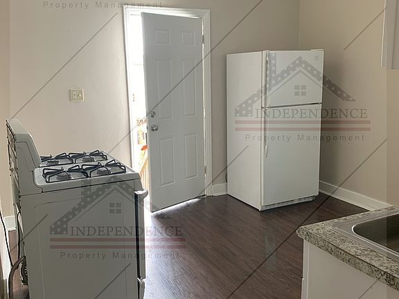 4th image of 429 Kolping Ave