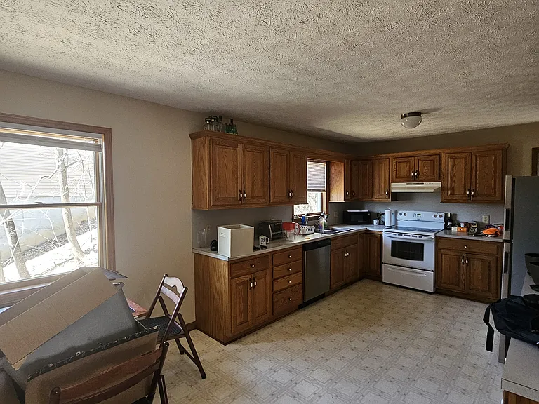 117 Alexander Dr — Photo 4