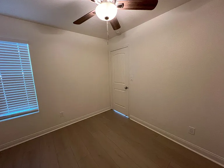431 Van Houten Ave — Photo 21