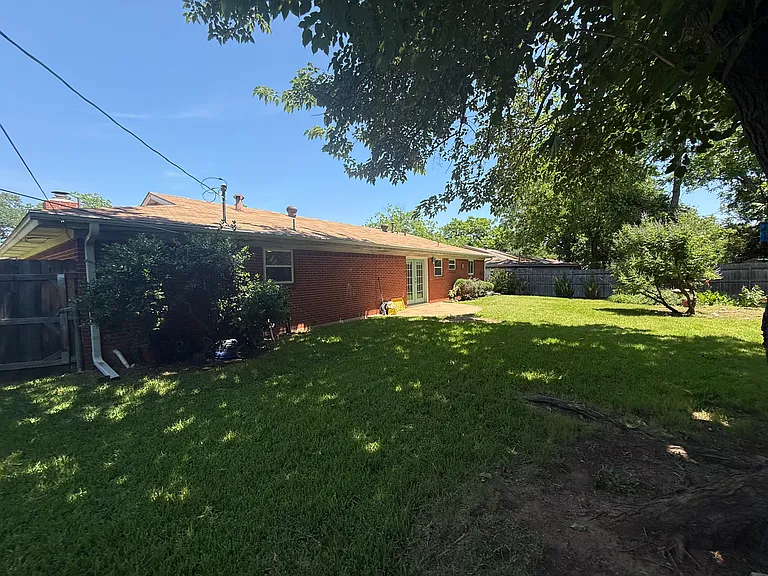 6728 Karen Dr — Photo 28