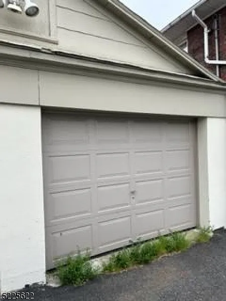 3 bed, 2.0 bath, $3,000 — Photo 2