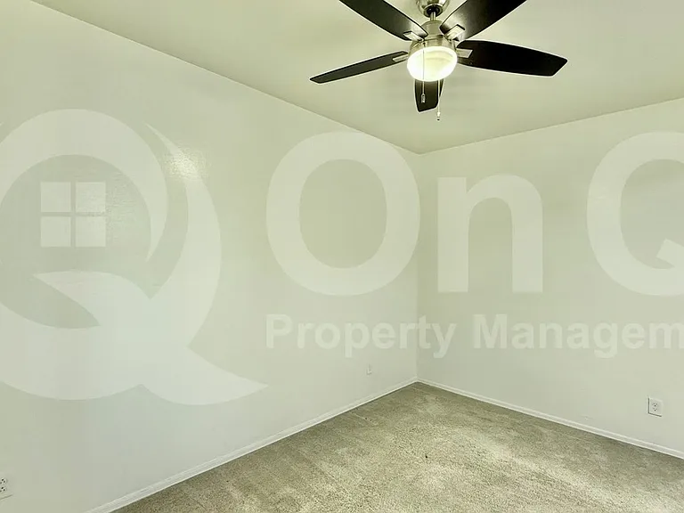 8924 N 102nd Ln — Photo 12