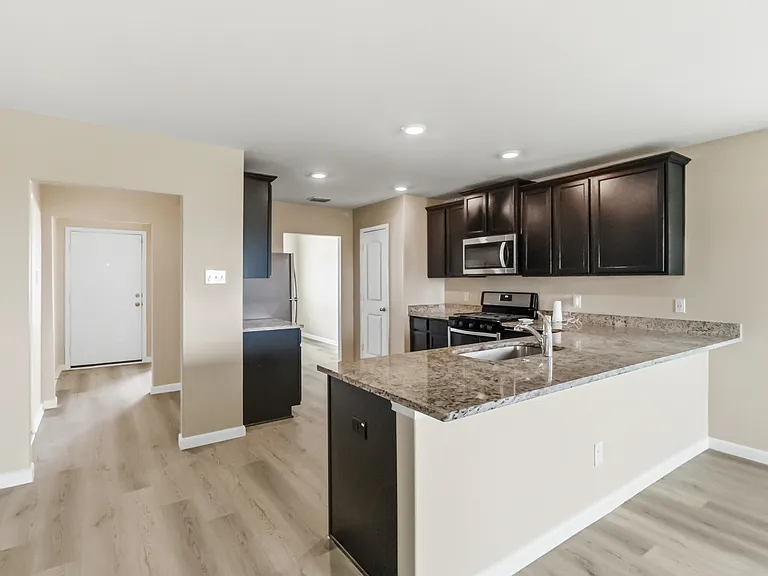 15027 Harbor Lndg — Photo 6