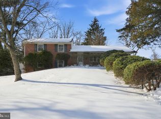 6427 Pima St, Alexandria, VA 22312