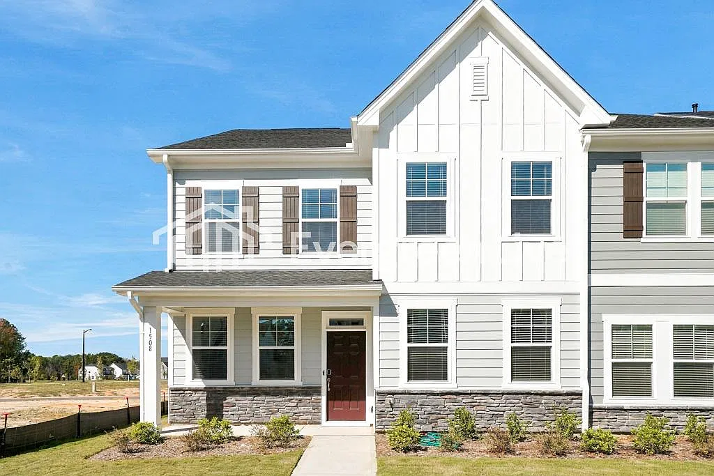 4 bed, 3.0 bath, 2427 sqft, $2,240 — Photo 1