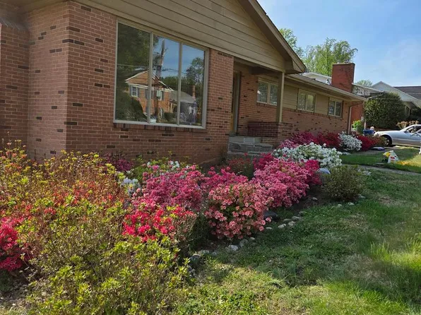 5800 Plainview Rd, Bethesda, MD 20817