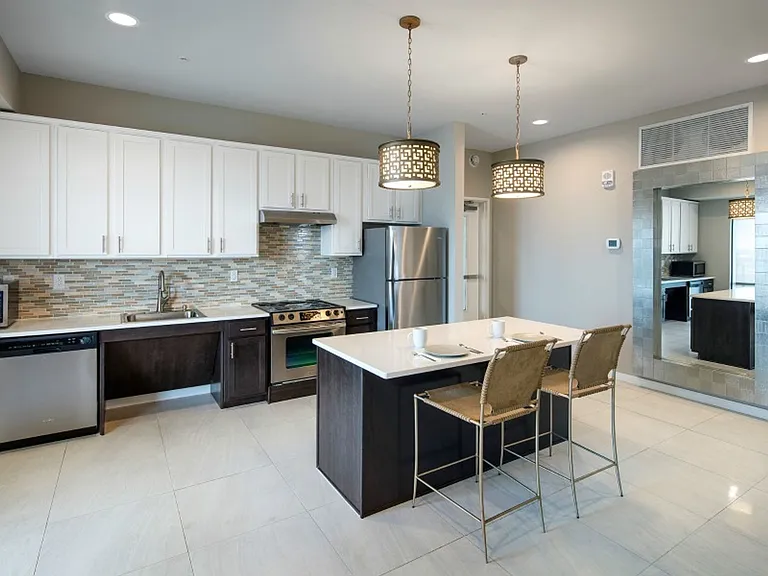 CityVue Apartments — Photo 7
