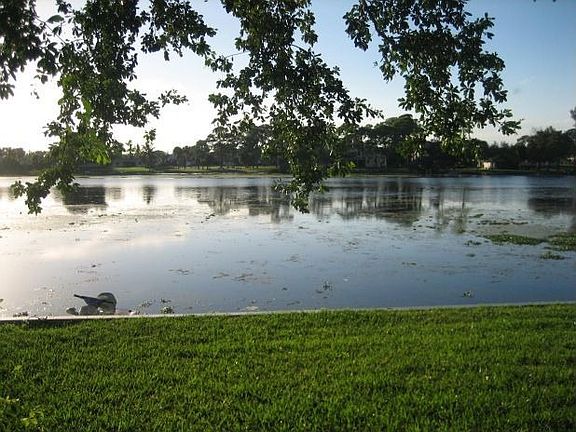 2nd image of 6657 Paul Mar Dr