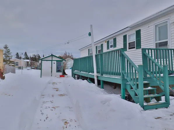 29 Maple Ln, Eastern Passage, NS B3G 1A8