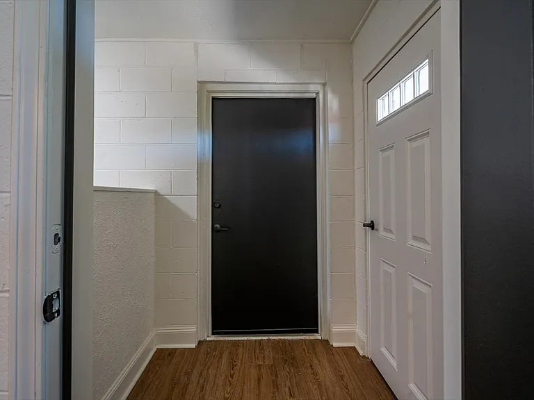 420 N Columbia St #A2 — Photo 3