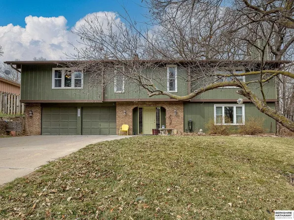 8814 N 52nd Ave, Omaha, NE 68152