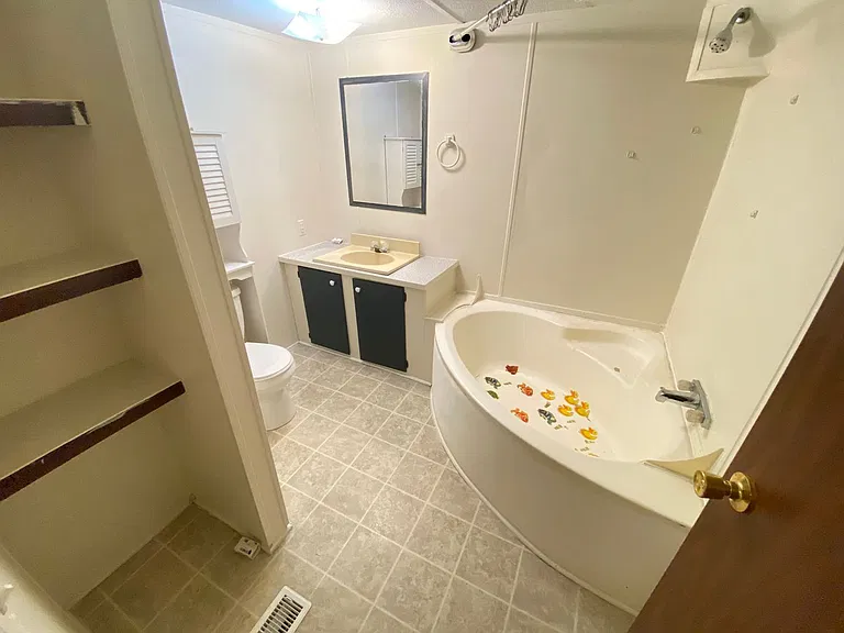 7447 Carthage Hwy — Photo 14