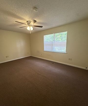 5th image of 105 Knollwood Dr #2-I