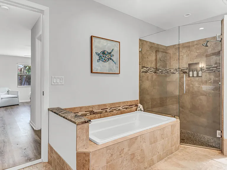 88 Pinehill Trl E — Photo 17
