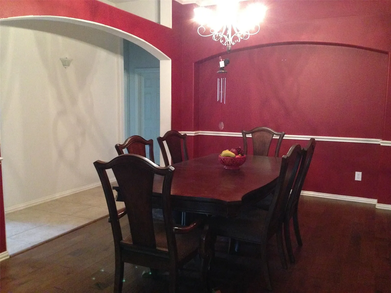 4 bed, 2504 sqft, $3,300 — Photo 3