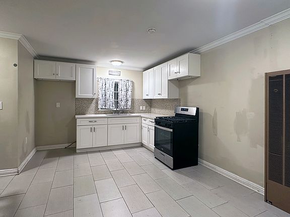 3rd image of 9929 E Alesia St