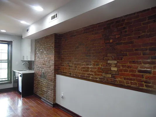 Rented by Blue Egg Realty Corp | media 13