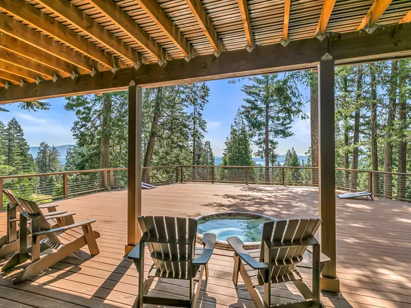 2042 Hyatt Prairie Rd, Ashland, OR 97520