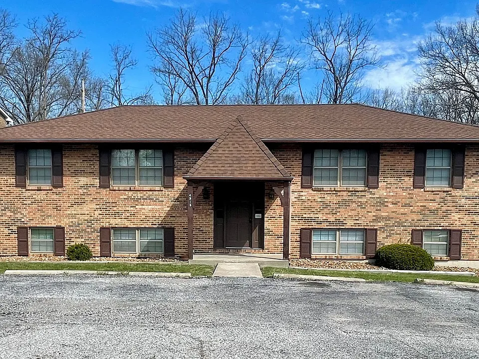 4515 W Millbrook Dr