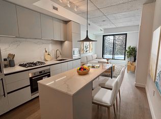 1720 Bayview Ave #513, Toronto, ON M4G 3C4