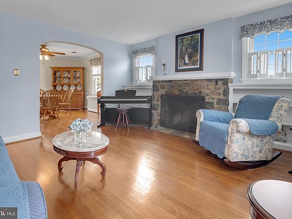 4th image of 1101 Prospect Ave