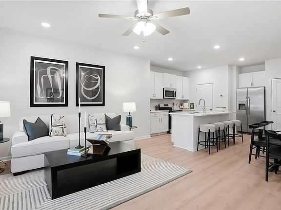 3rd image of 205 Harrell Way