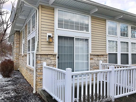3rd image of 5875 Red Rock Ct