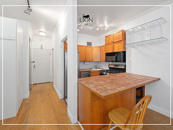 3rd image of 321 E 48th St APT 1B