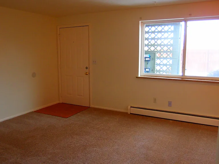 2437 Spruce street — Photo 23