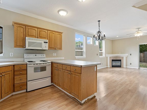 5th image of 4529 SE Rural St