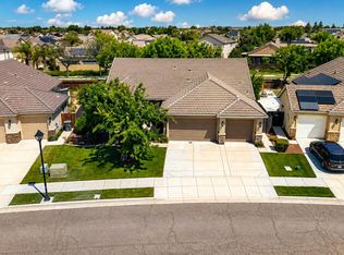 1176 Obsidian Ct, Los Banos, CA 93635