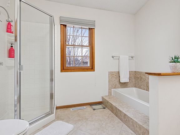 5th image of 8086 Curtis Ln