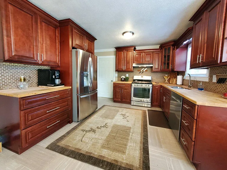 7214 Ridgestone Dr — Photo 9