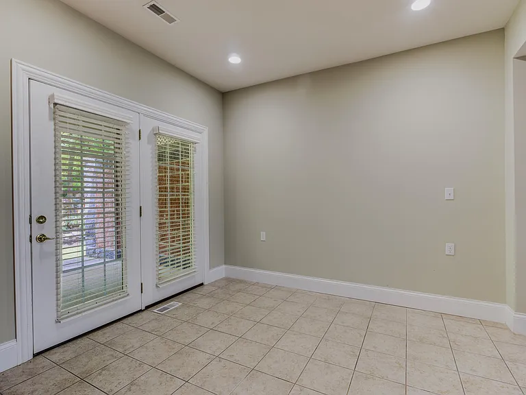 2612 Face Rock Ct — Photo 12