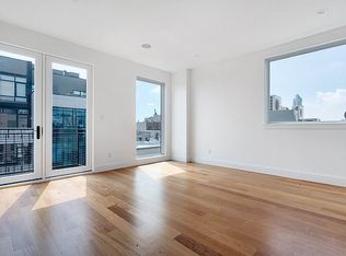 211 Green St #5A, Brooklyn, NY 11222