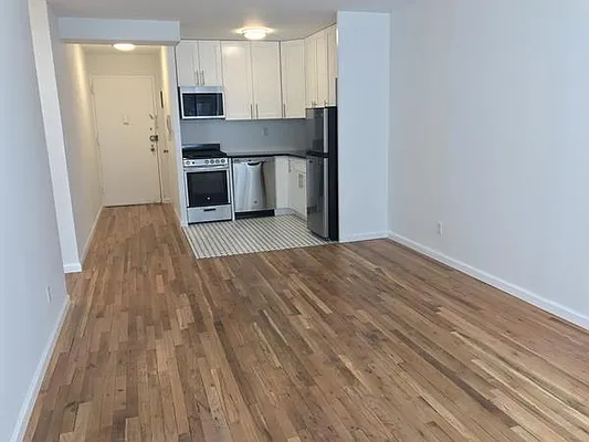 Rented by Triumph Property Group | media 17