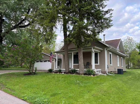437 Jefferson St, Pecatonica, IL 61063