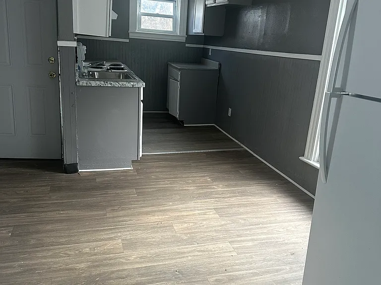510 Highland St #2 — Photo 8