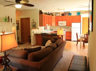 841 Cheyenne Ave, Grafton, WI 53024