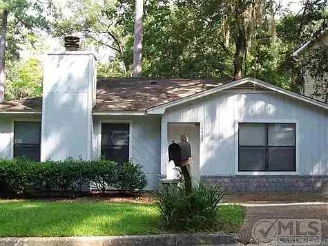 4475 Bayshore Cir — Photo 3
