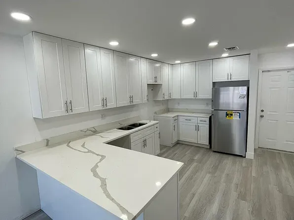 2319 Johnson St APT 4, Hollywood, FL 33020