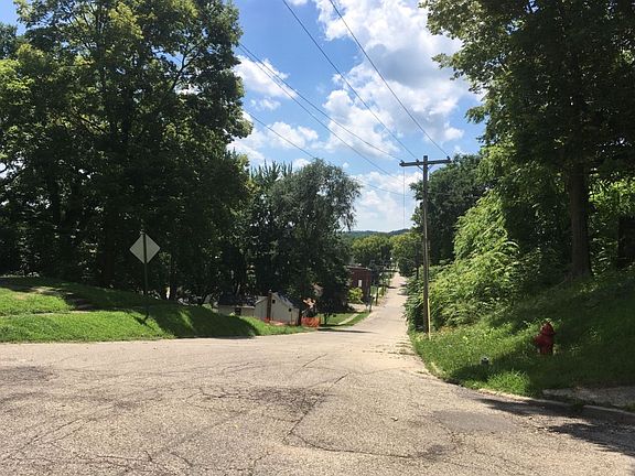 4th image of 235 Rock Island