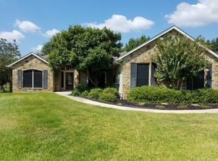 1202 Concord Ln, Pleasanton, TX 78064